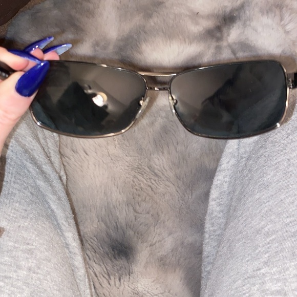 Prada Black Sunglasses - Picture 9 of 10